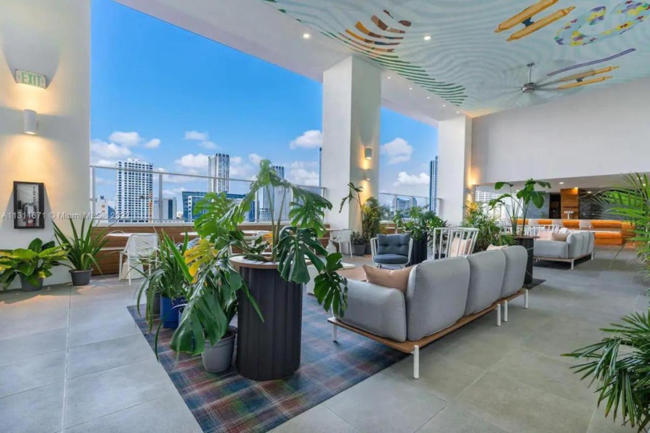 Ocean View Designer Studio, Pool Miami