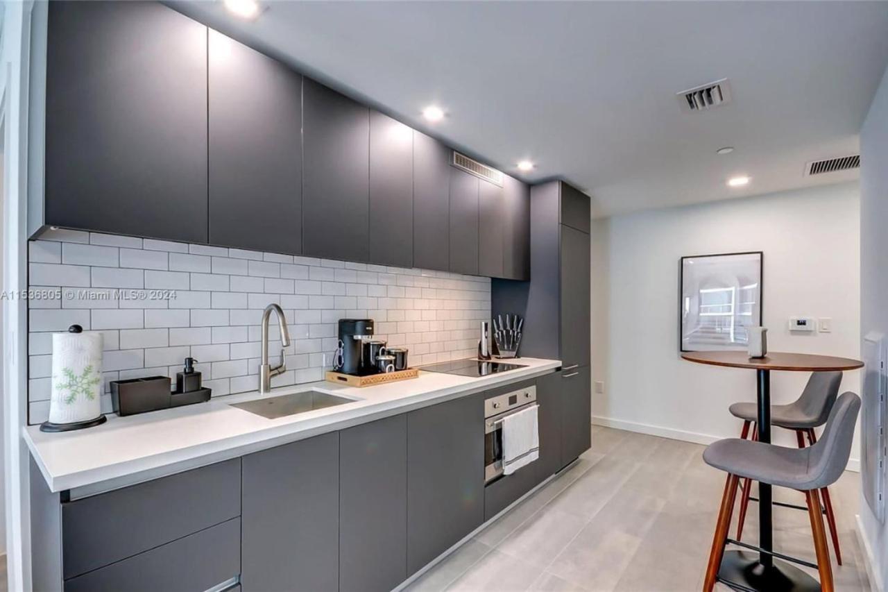 Apartamento Ocean View Designer Studio, Pool Miami