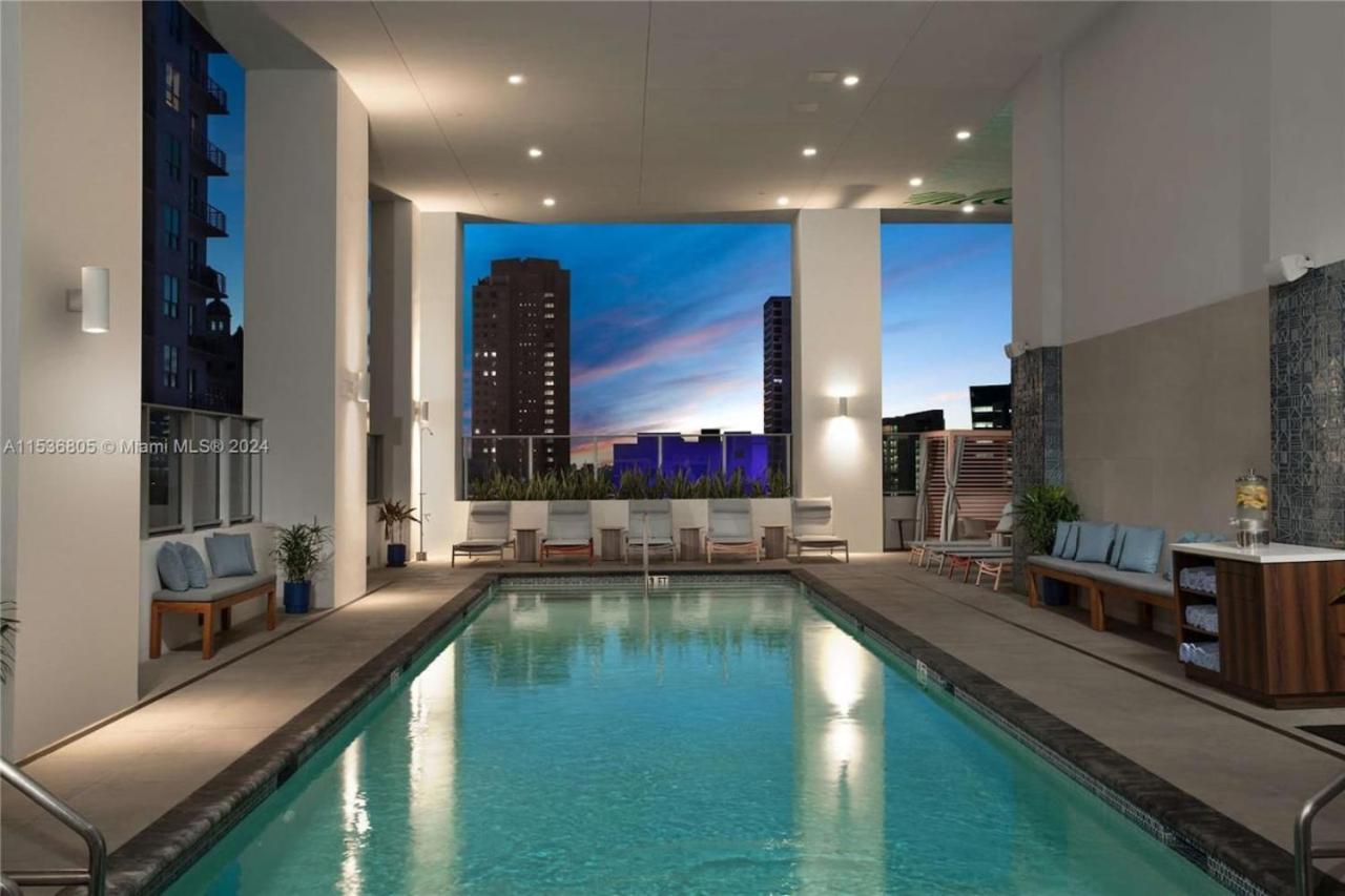 Ocean View Designer Studio, Pool Miami